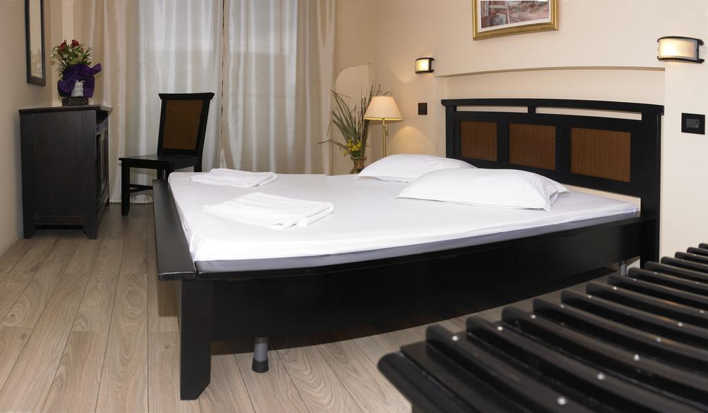 Vila Caviar Otel Sulina Oda fotoğraf